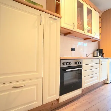 Moewe In Zentraler Lage דירה