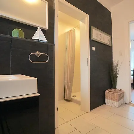 Moewe In Zentraler Lage Eckernförde