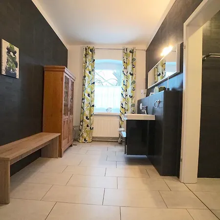 Moewe In Zentraler Lage דירה