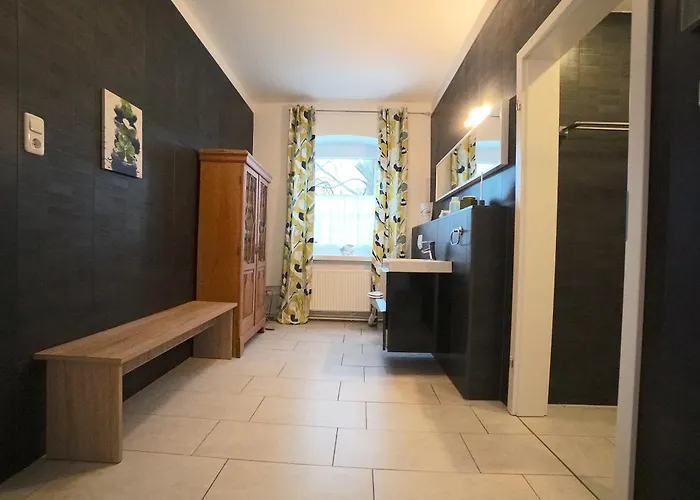 Moewe In Zentraler Lage Lägenhet